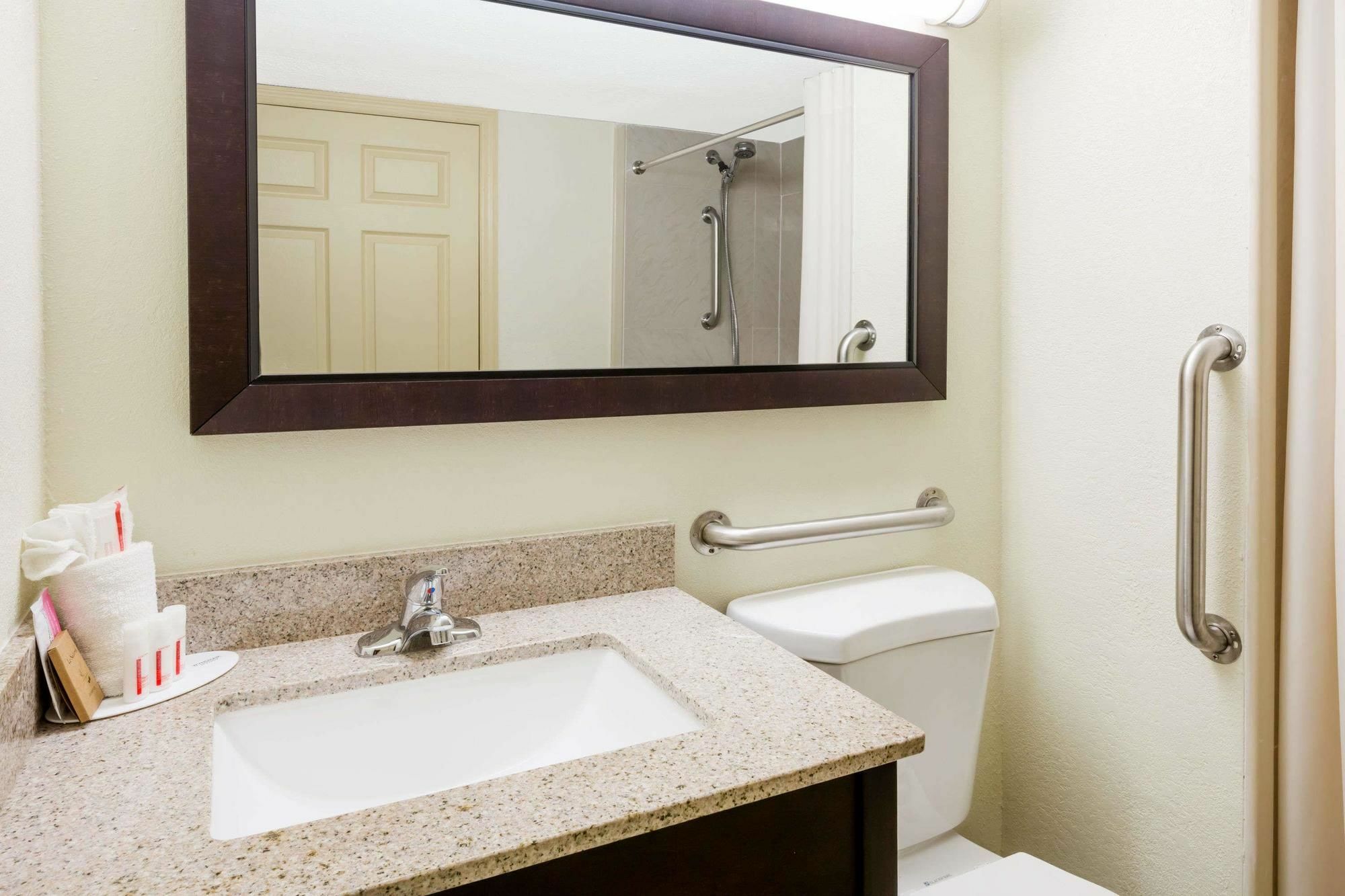 Americas Best Value Inn Phenix City Ngoại thất bức ảnh